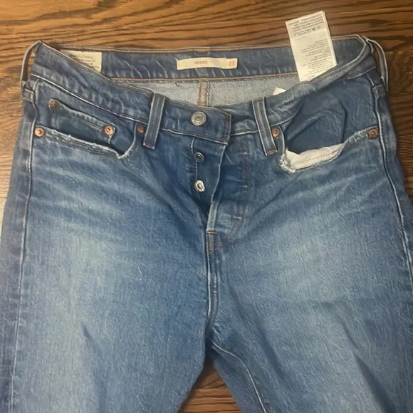 Levi’s Wedgie Jean - Picture 6 of 10
